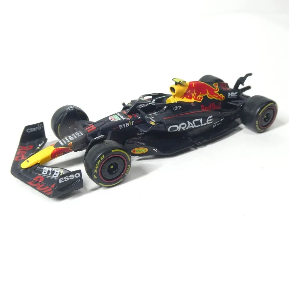 Oracle Red Bull Racing RB18 2022 Formula One Diecast Model 1:43 Bburago